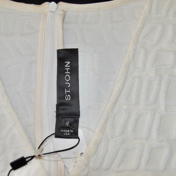 ππ·οΈ  St.John Black Lable Embossed CrocJacquard Knit Dress.-flattering πΊπΈ - Picture 10 of 13